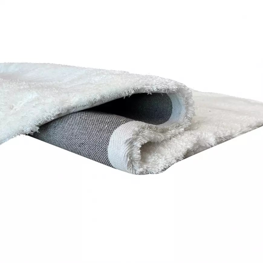 koberec s vysokým vlasem